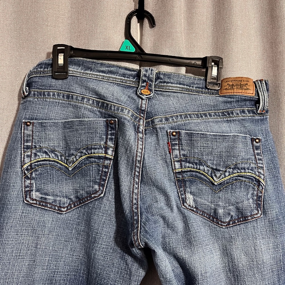 Levi’s Bootcut Button up - Picture 4 of 5